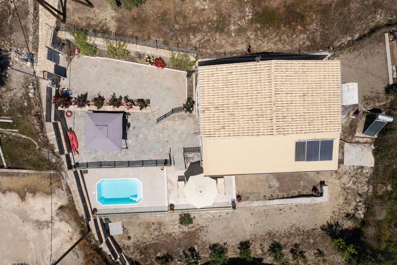 Renata & Filippos With Private Plunge Pool By Konnect Agios Gordios (Corfu)