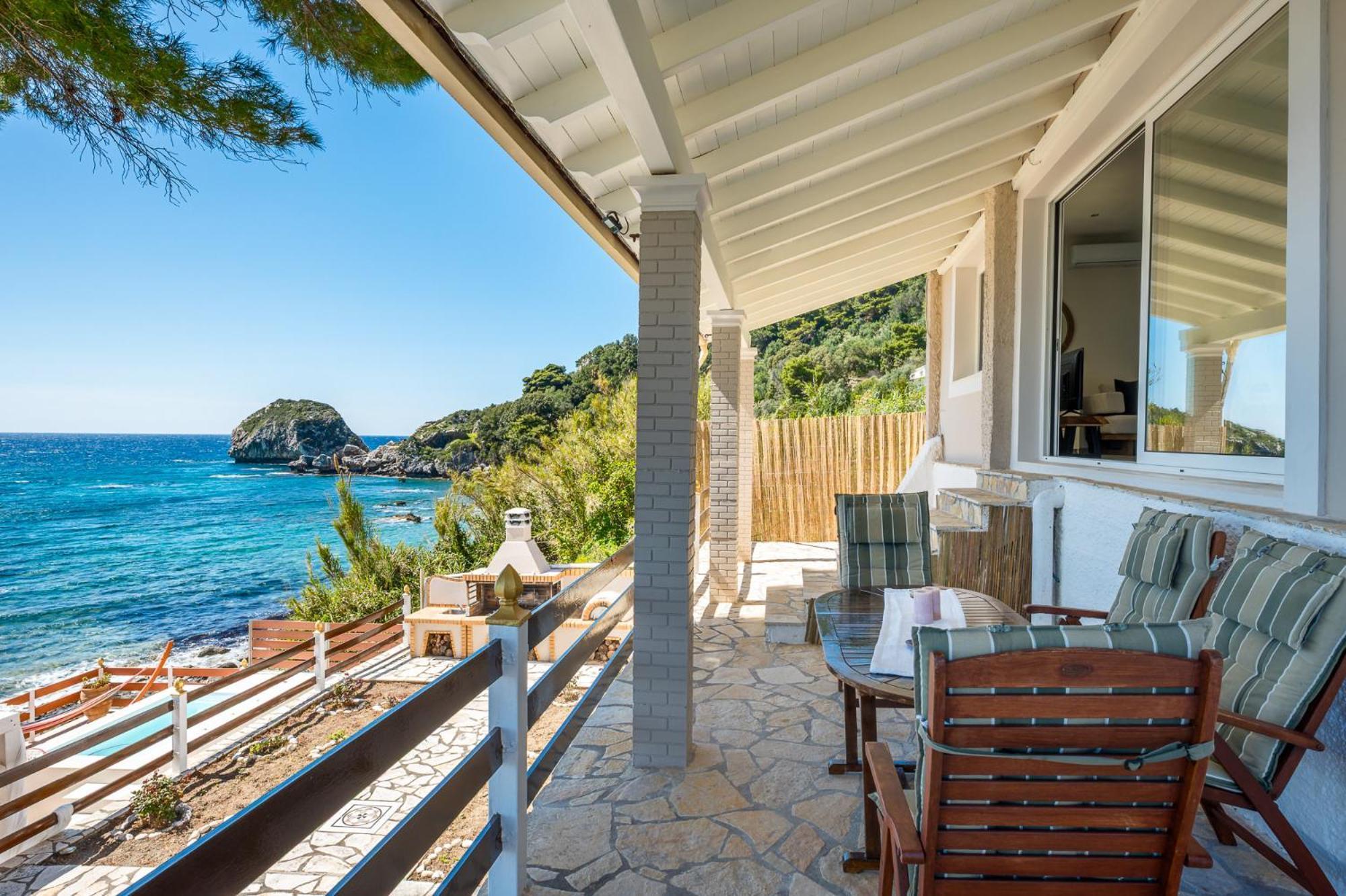 Renata & Filippos With Private Plunge Pool By Konnect * Agios Gordios (Corfu)